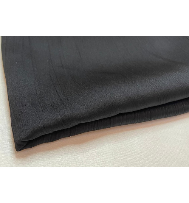 Hijab satin trait Larissa