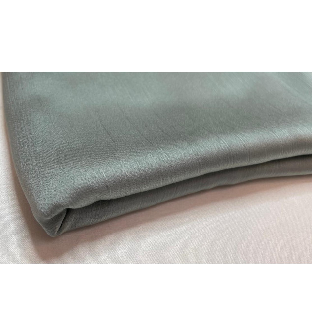 Hijab satin trait Larissa