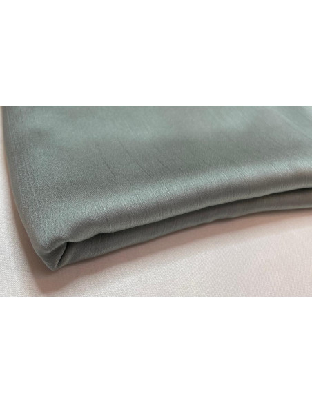 Hijab satin trait Larissa