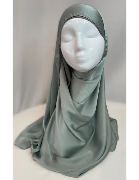 Hijab satin trait Larissa